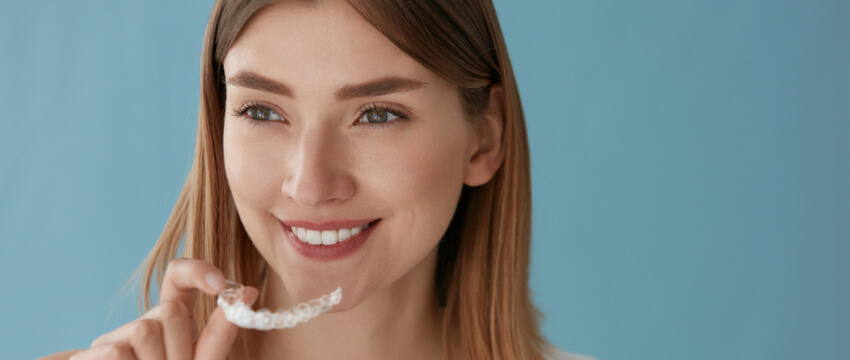 Clear Braces vs Metal Braces – Which One to Choose?